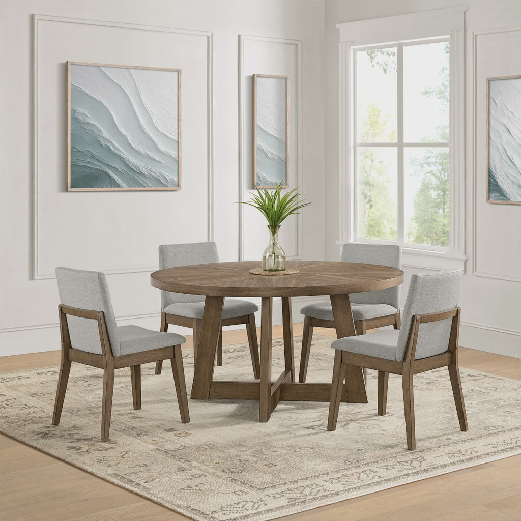Kitchen & Dining