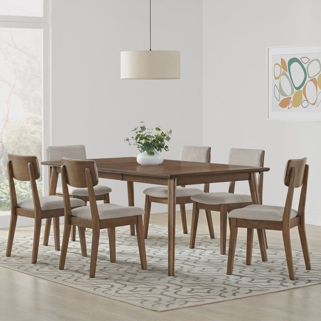 Kitchen & Dining