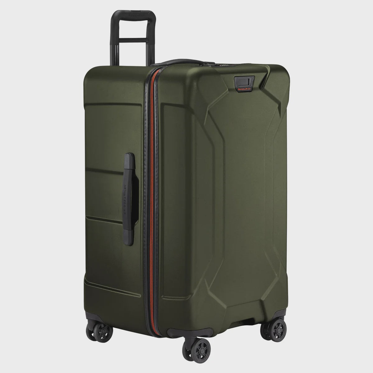 Briggs & Riley 28 in. Medium Trunk Spinner Suitcase