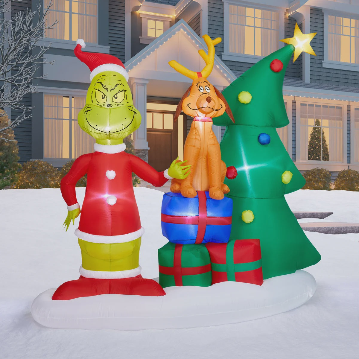 Giant Inflatable Grinch and Max 2.1 m (6.8 ft.)