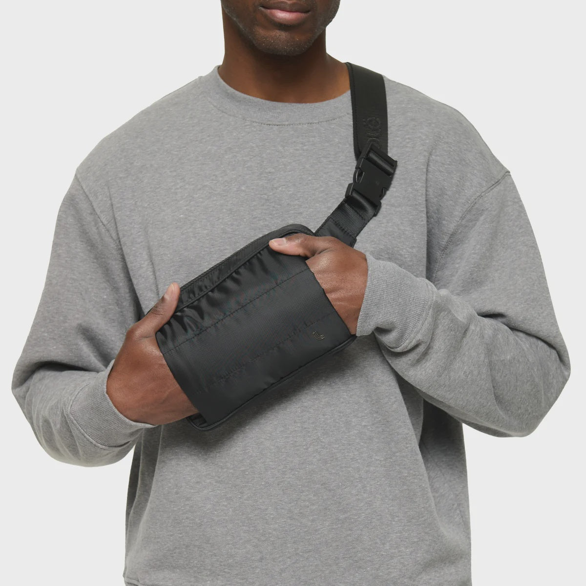 Lolë Unisex Handwarmer Belt Bag