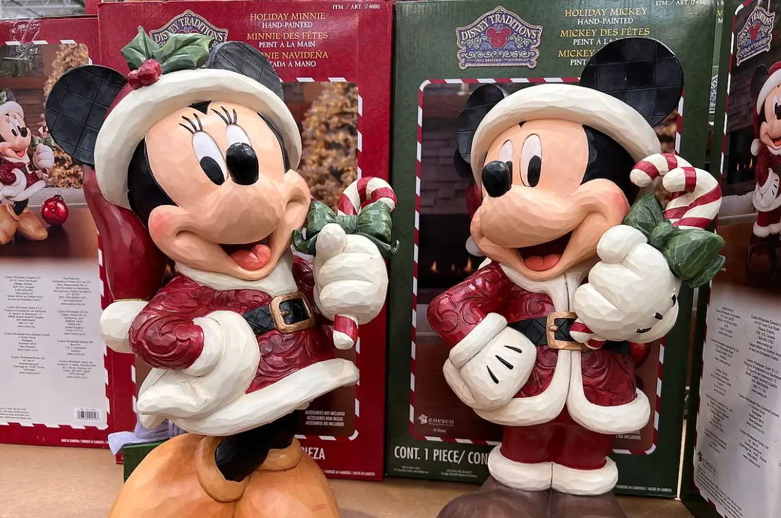 Jim Shore Disney Hand-Painted Christmas Statue