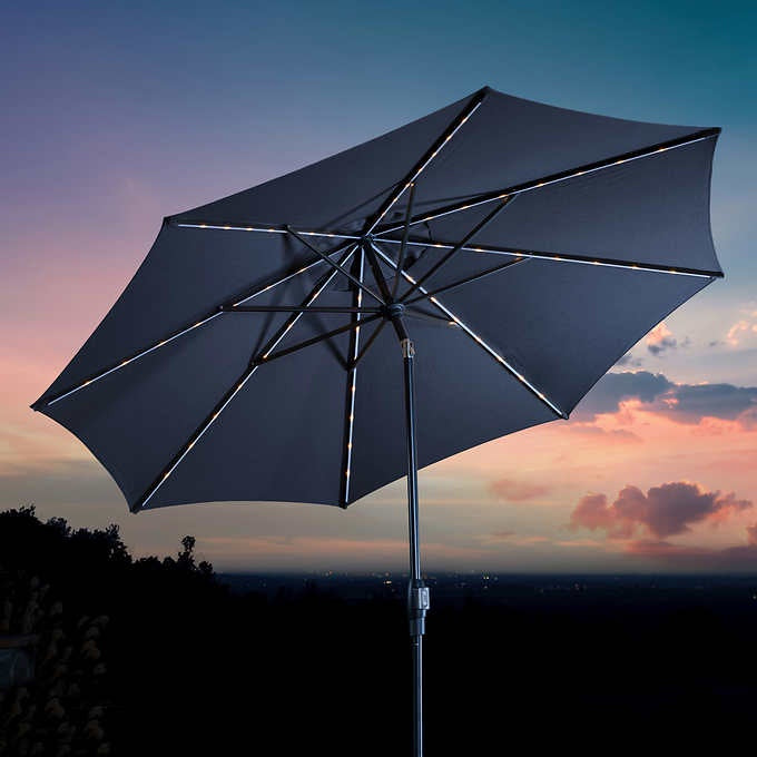 SunVilla 3 m (10 ft.) Round Market Umbrella