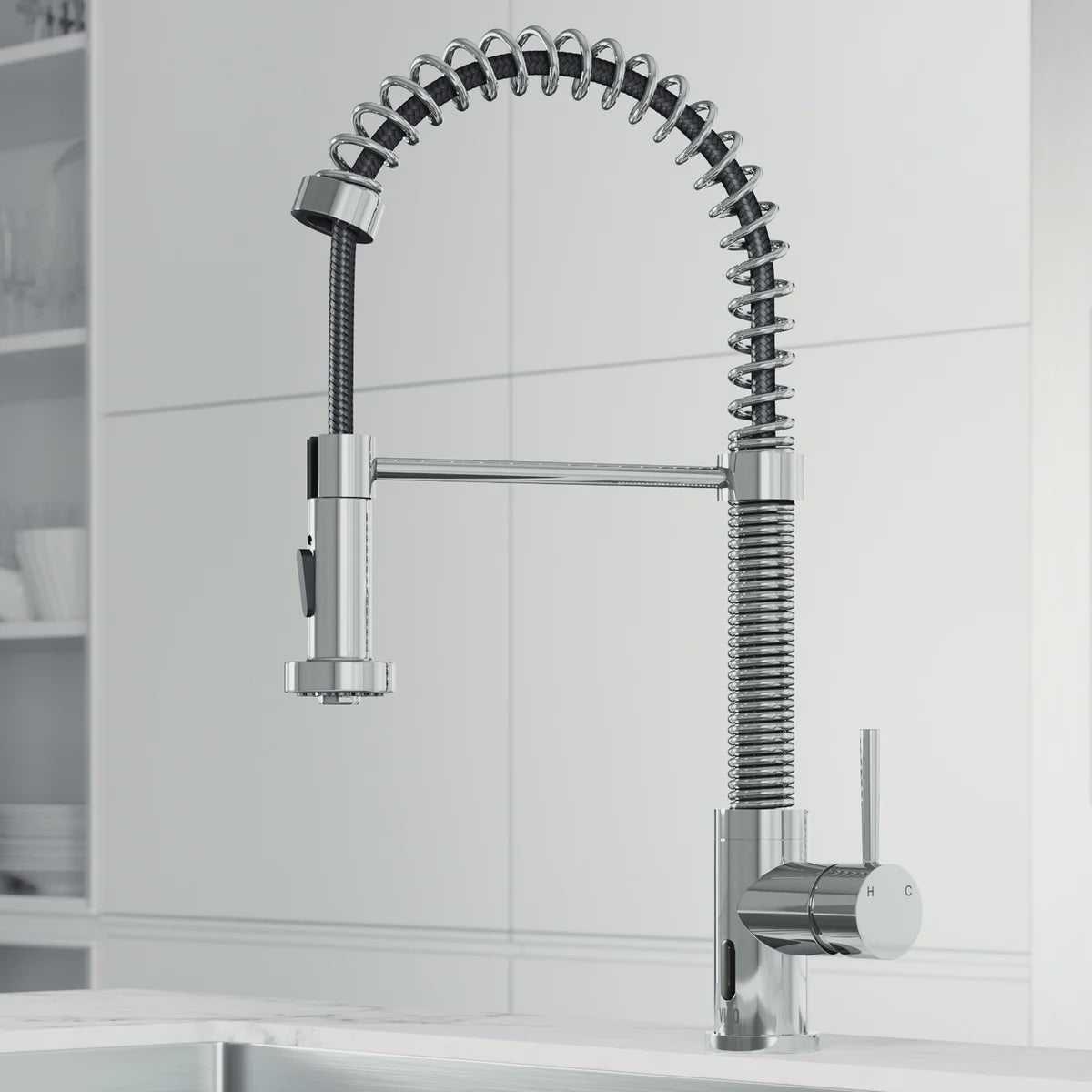 VIGO Edison Pull-down Spray Kitchen Faucet with Touchless Sensor, Chrome