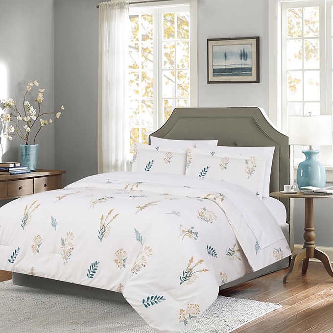 Swiss Collection - 7 Piece Bed in a Bag Queen